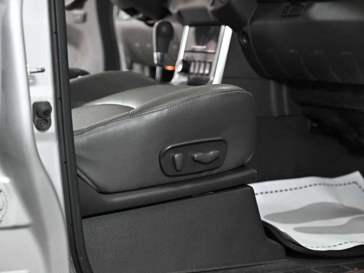 Nissan Pathfinder с пробегом — 2012 год. Фото: #9