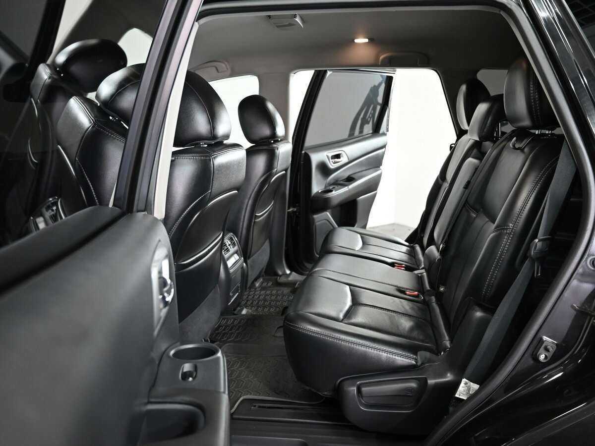 Nissan Pathfinder с пробегом — 2015 год. Фото: #5