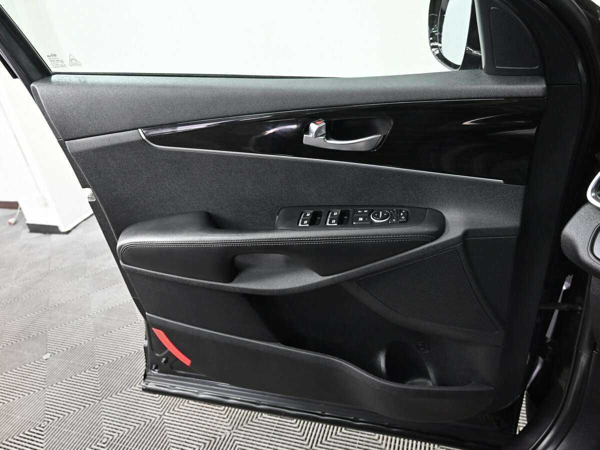 Kia Sorento с пробегом — 2019 год. Фото: #7