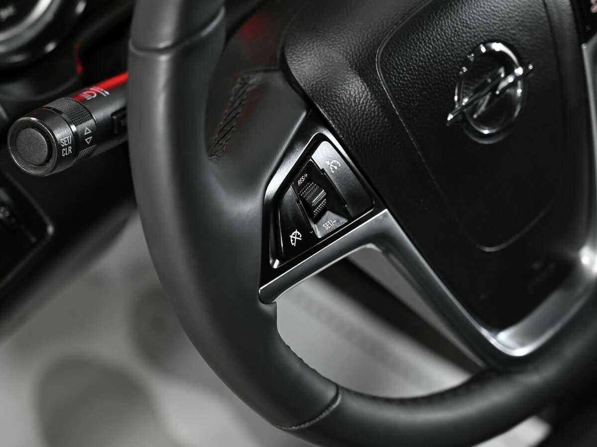 Opel Insignia с пробегом — 2013 год. Фото: #7