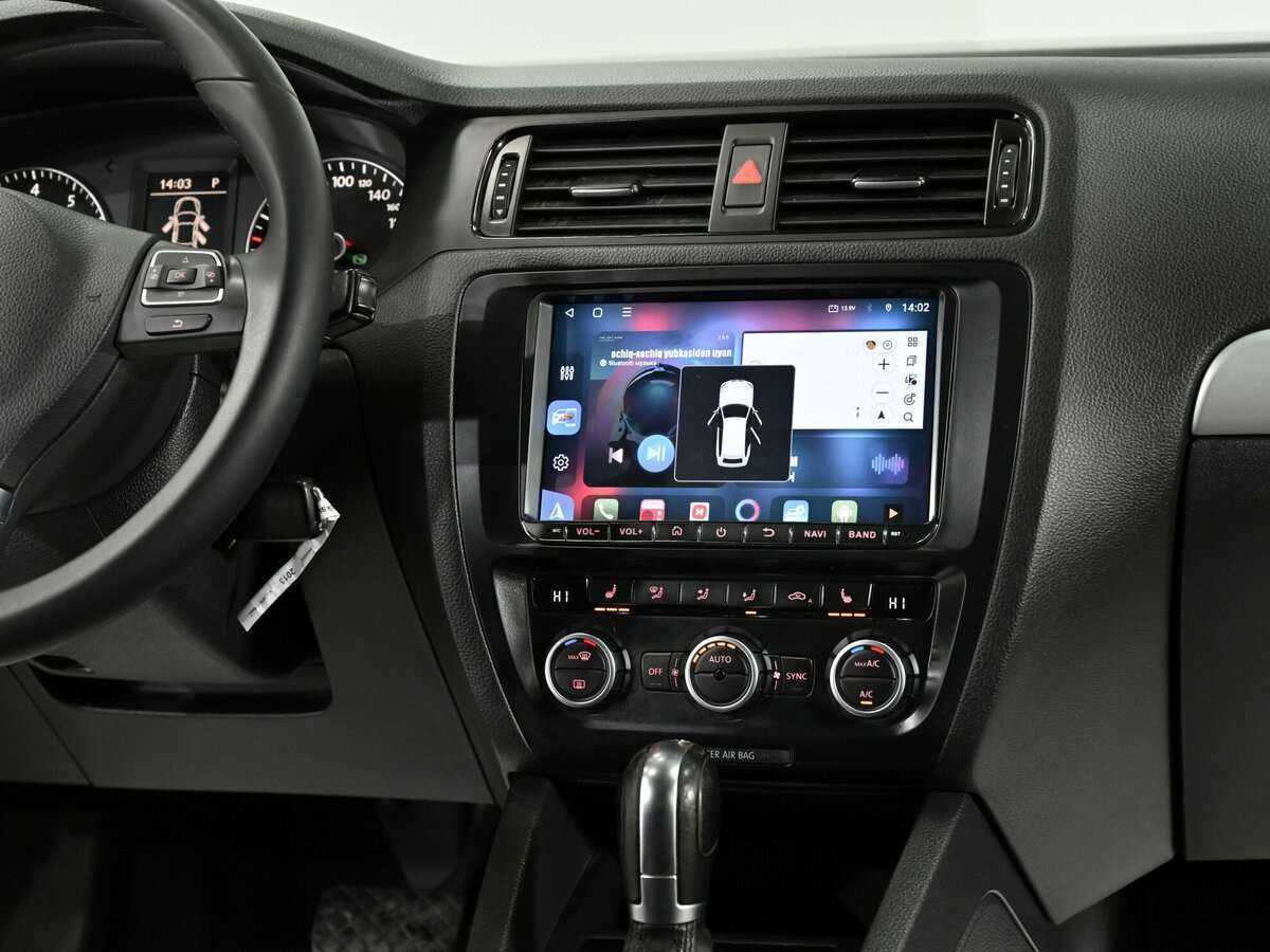 Volkswagen Jetta с пробегом — 2013 год. Фото: #9