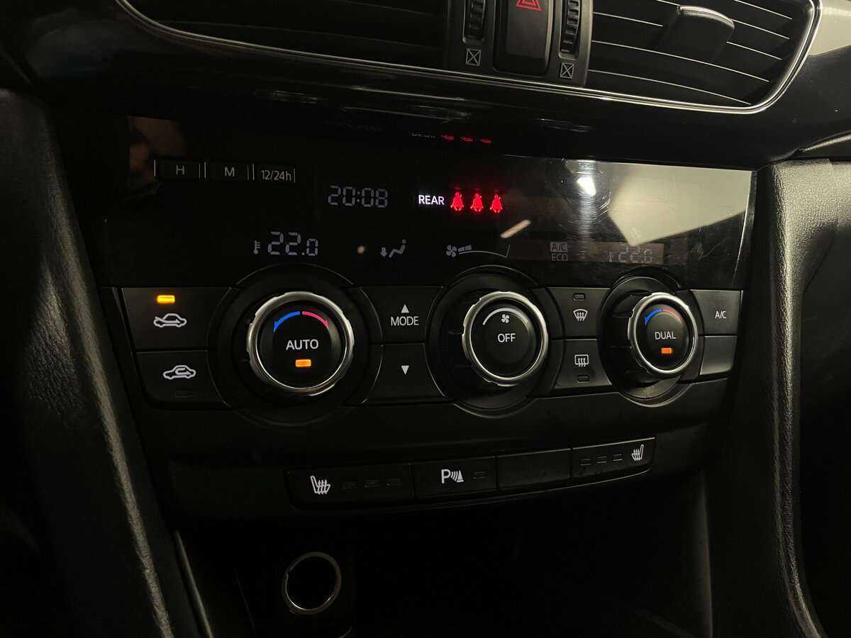 Mazda 6 с пробегом — 2014 год. Фото: #12