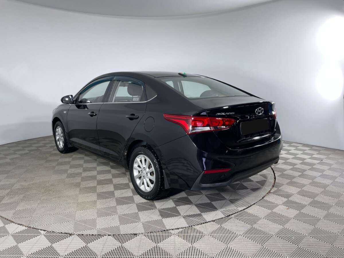 Hyundai Solaris с пробегом — 2017 год. Фото: #5