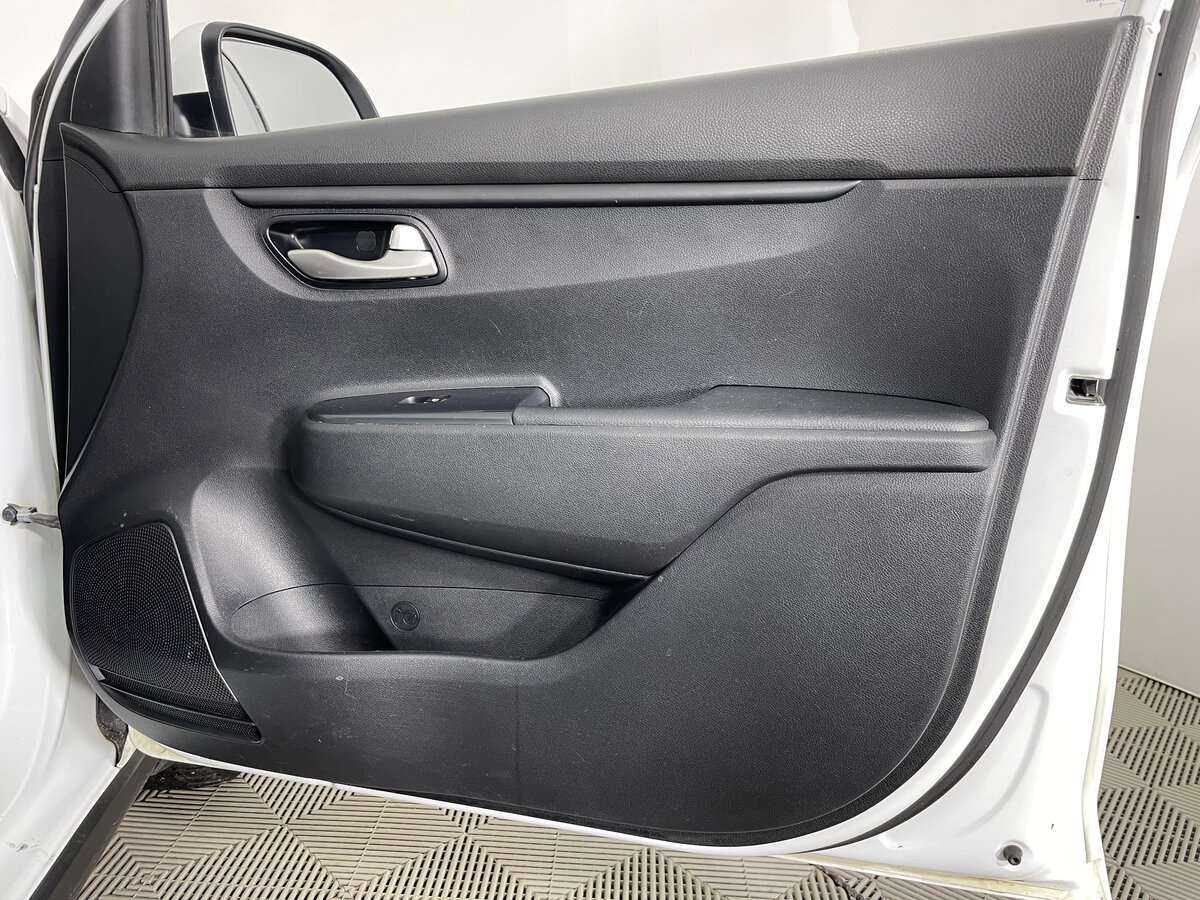 Kia Rio с пробегом — 2020 год. Фото: #22