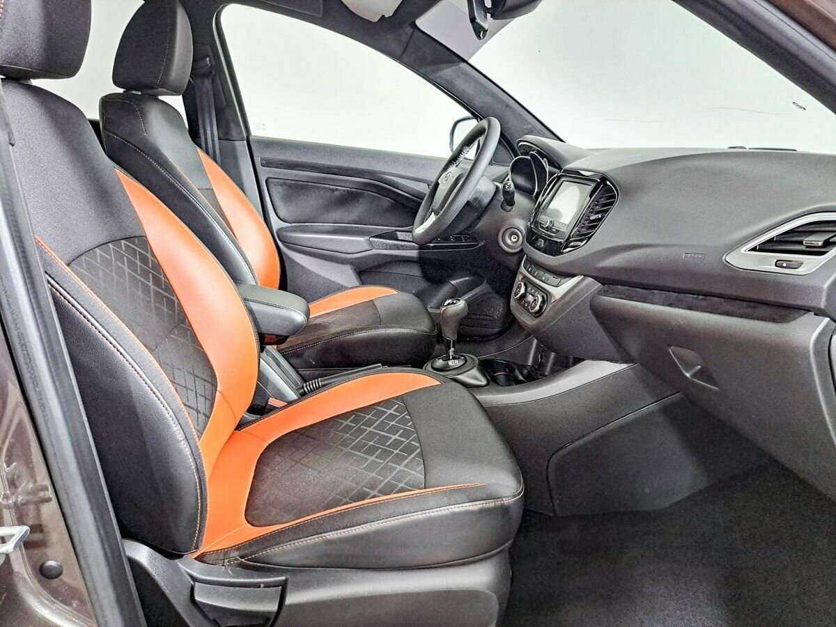 Lada (ВАЗ) Vesta с пробегом — 2017 год. Фото: #8