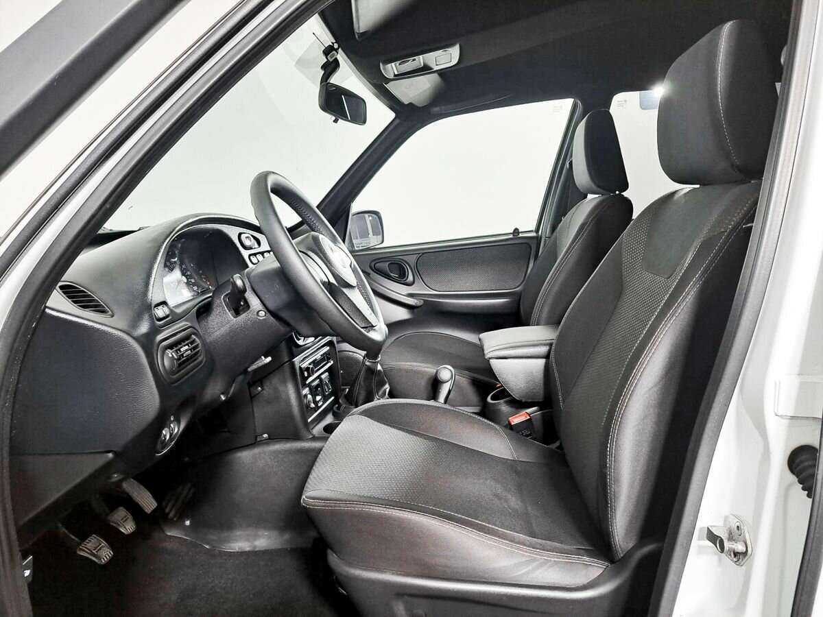 Chevrolet Niva с пробегом — 2017 год. Фото: #12
