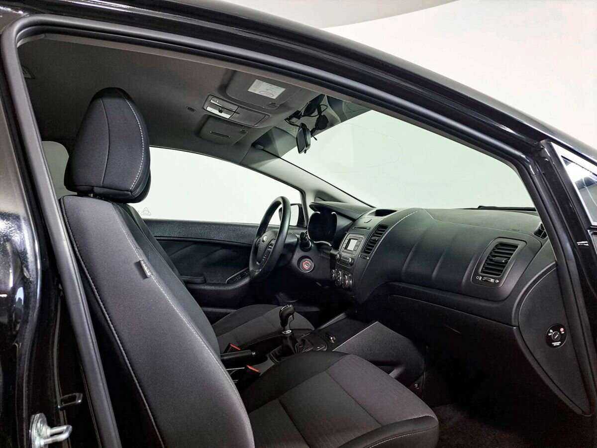 Kia Cerato с пробегом — 2014 год. Фото: #8