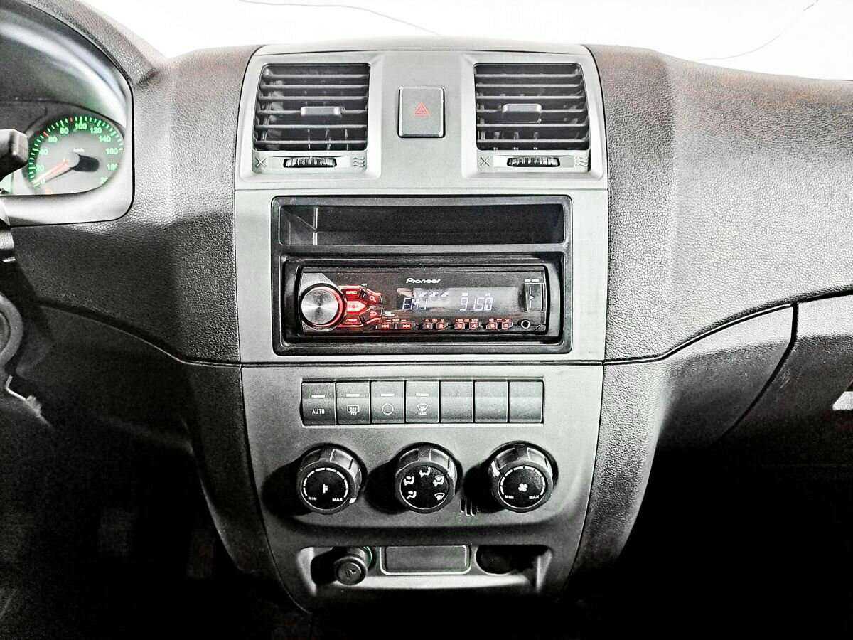 УАЗ Patriot с пробегом — 2016 год. Фото: #12