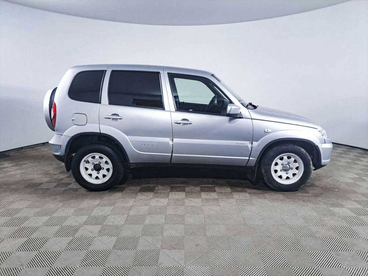 Chevrolet Niva с пробегом — 2016 год. Фото: #3