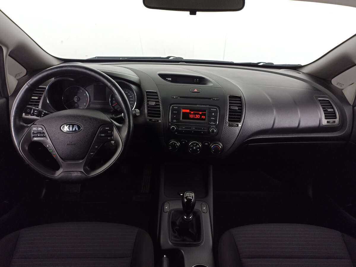 Kia Cerato с пробегом — 2016 год. Фото: #11