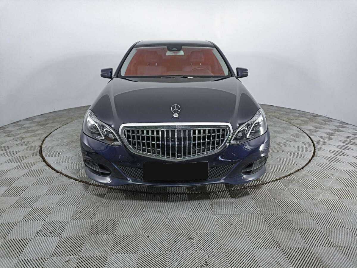 Mercedes-Benz E-Класс с пробегом — 2013 год. Фото: #1