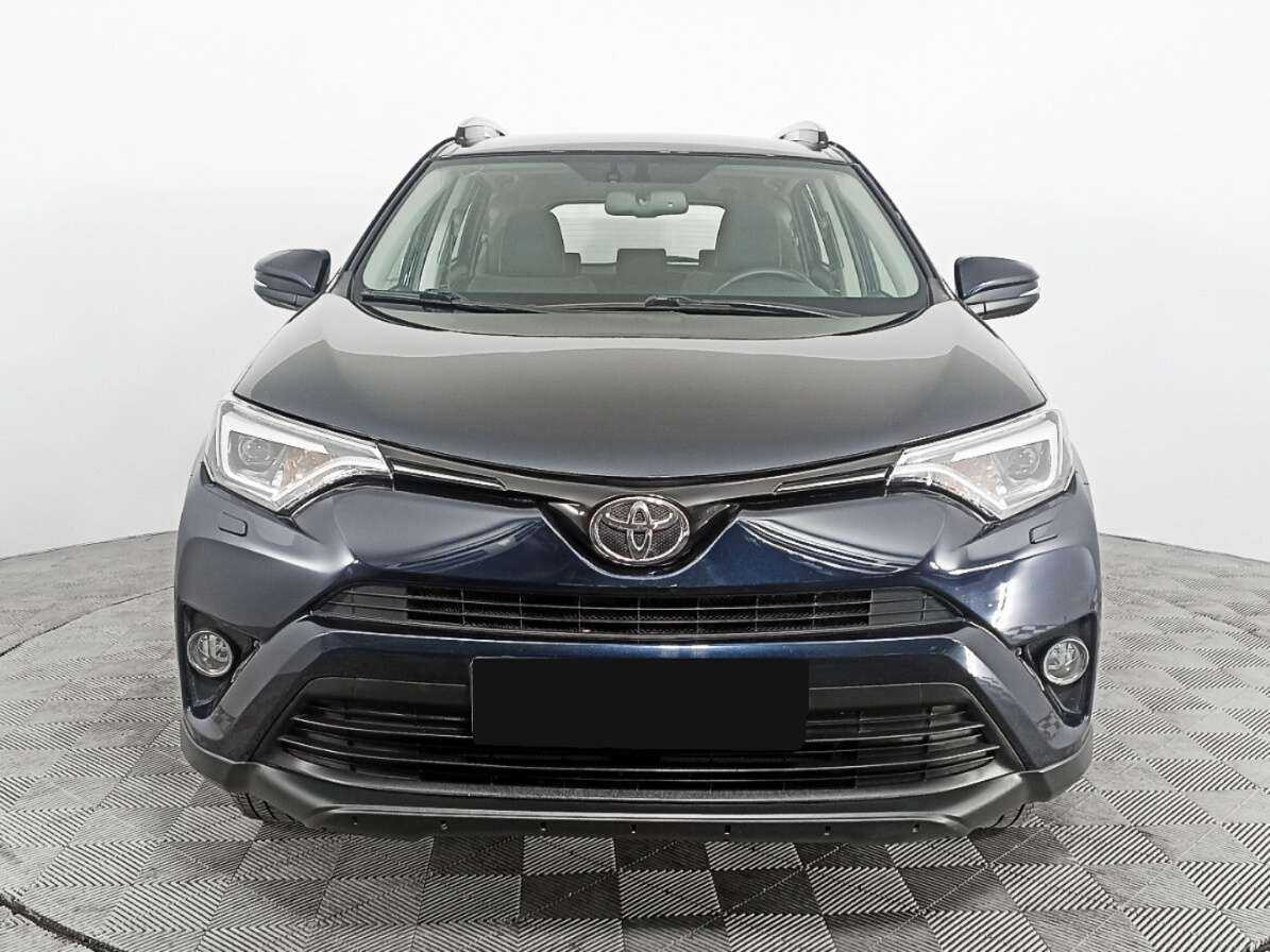 Toyota RAV4 с пробегом — 2018 год. Фото: #1