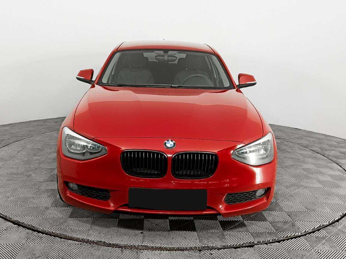 BMW 1 серии с пробегом — 2012 год. Фото: #1