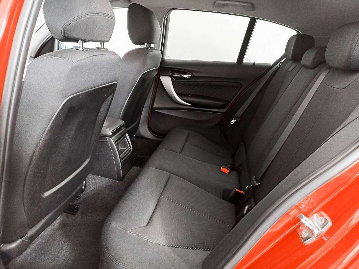 BMW 1 серии с пробегом — 2012 год. Фото: #7