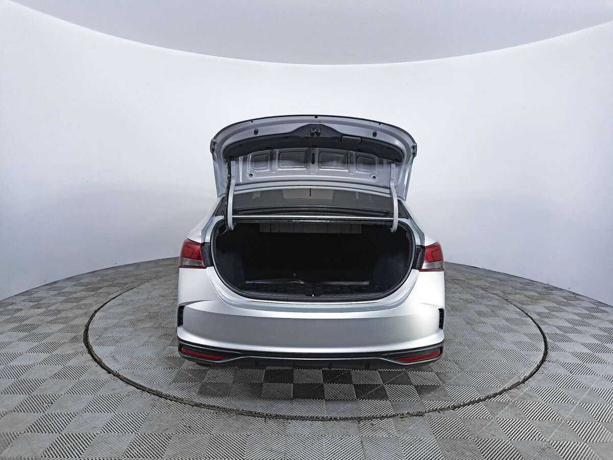 Hyundai Solaris с пробегом — 2020 год. Фото: #9