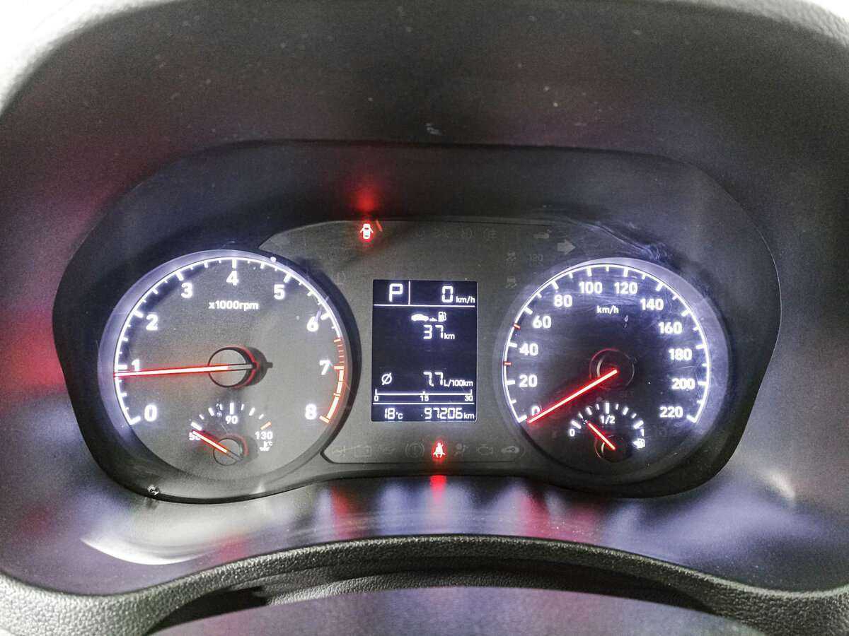 Hyundai Solaris с пробегом — 2018 год. Фото: #10