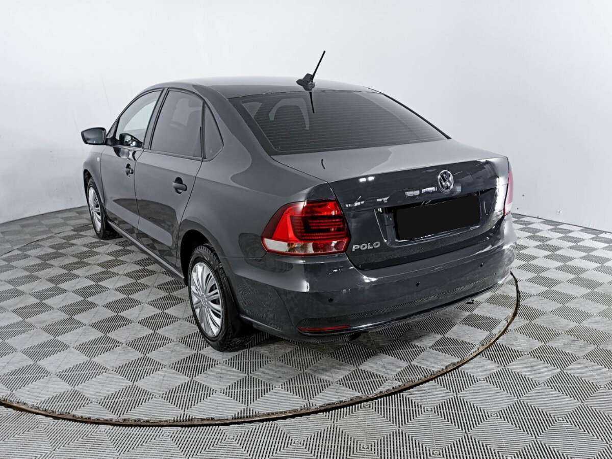 Volkswagen Polo с пробегом — 2017 год. Фото: #6