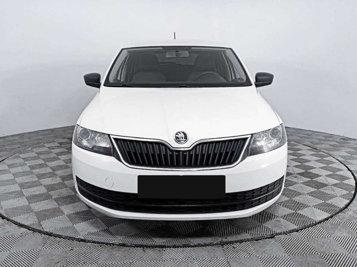 Skoda Rapid с пробегом — 2017 год. Фото: #1