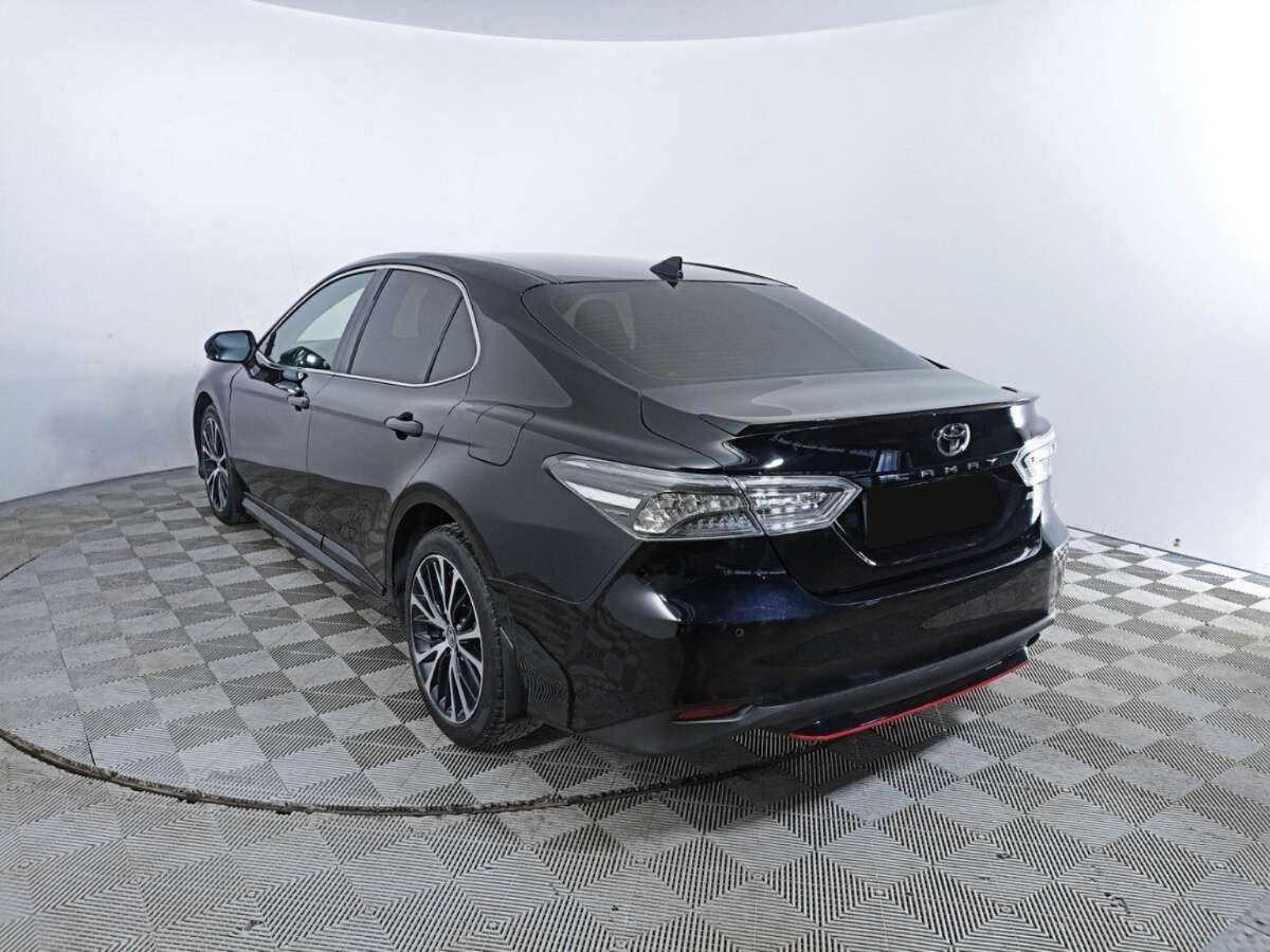 Toyota Camry с пробегом — 2020 год. Фото: #5