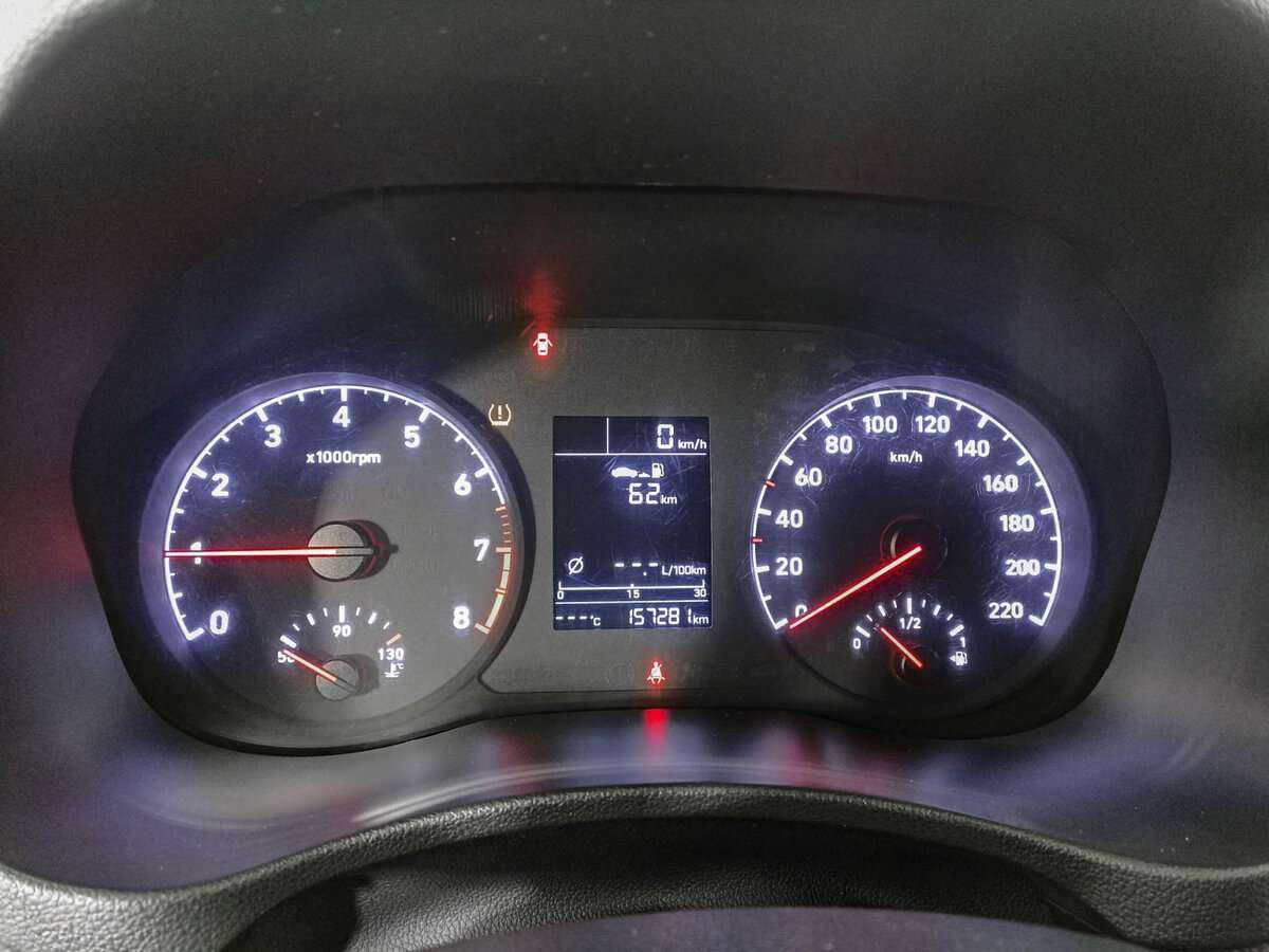 Hyundai Solaris с пробегом — 2017 год. Фото: #10