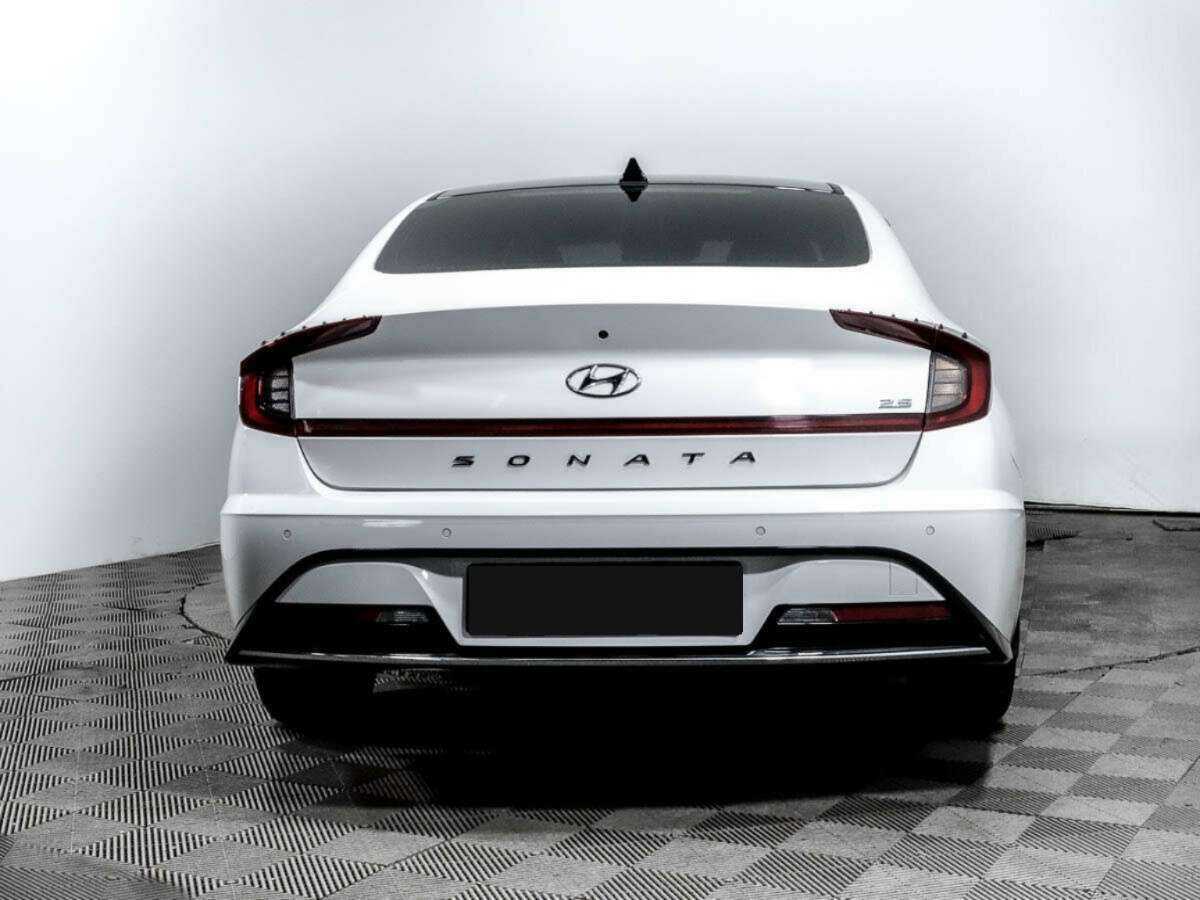 Hyundai Sonata с пробегом — 2021 год. Фото: #4