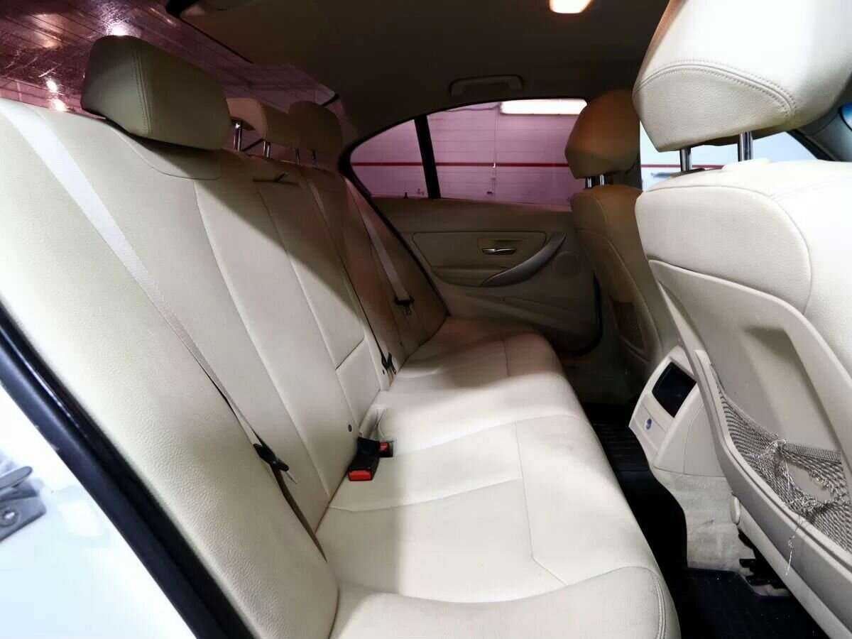 BMW 3 серии с пробегом — 2014 год. Фото: #13