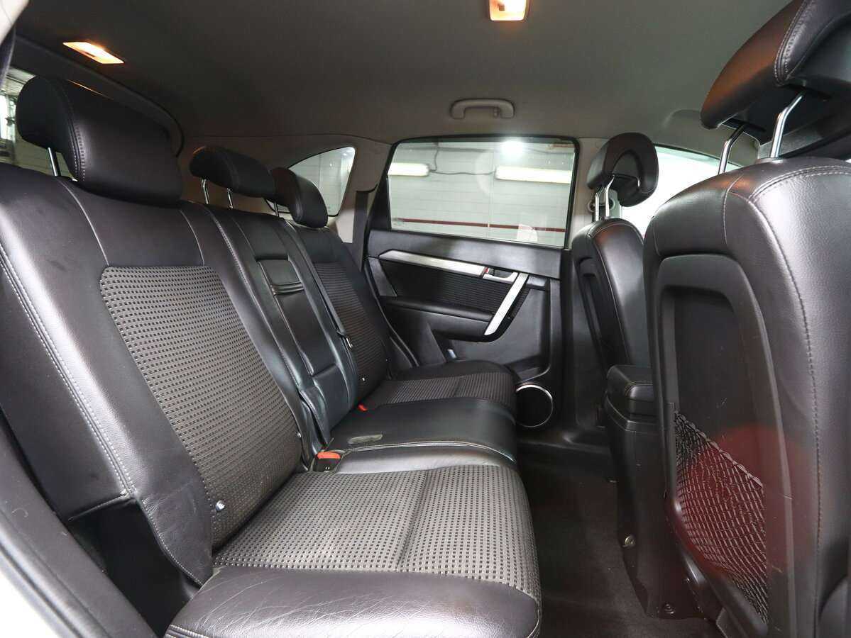 Chevrolet Captiva с пробегом — 2012 год. Фото: #15