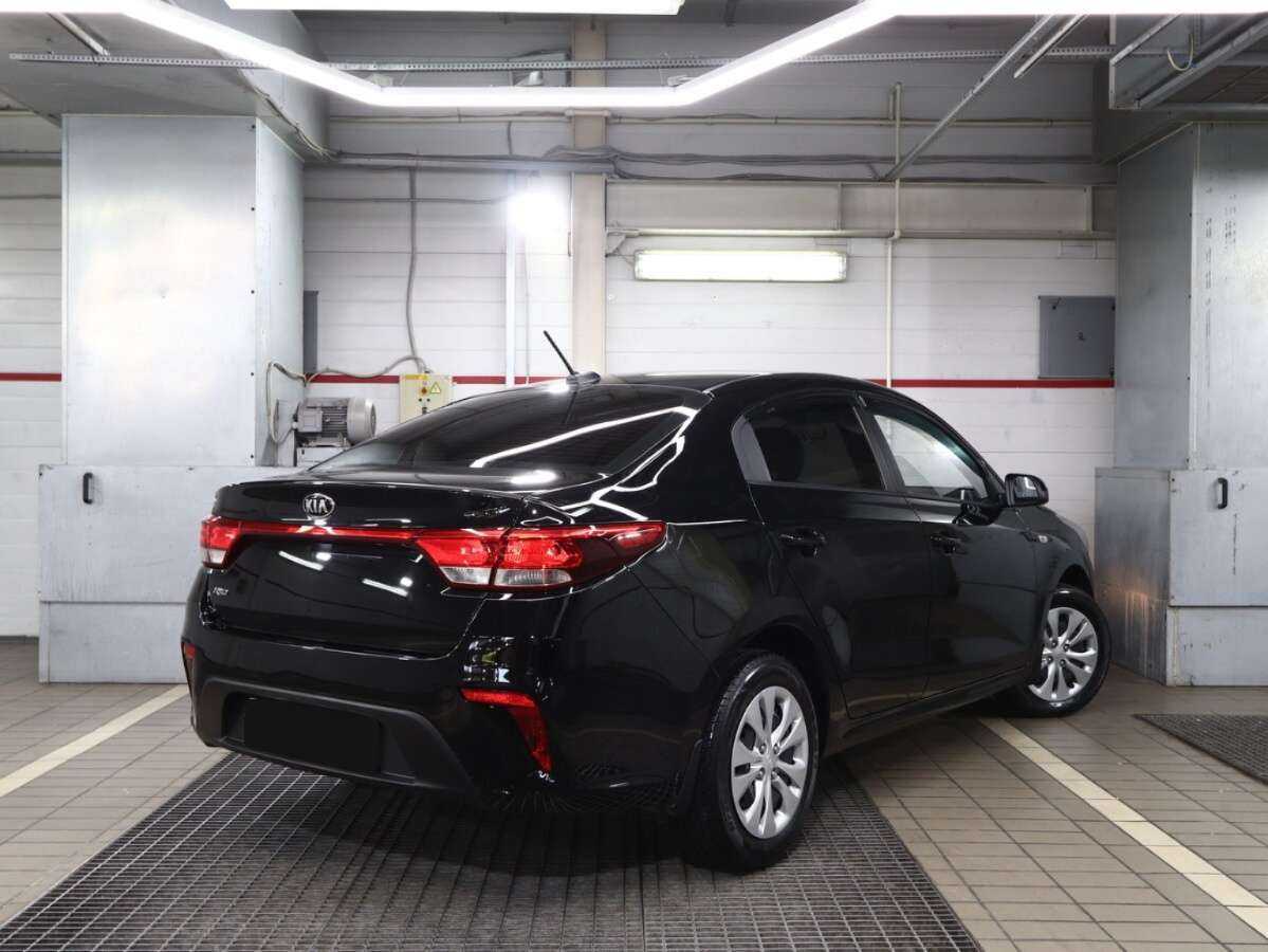 Kia Rio с пробегом — 2017 год. Фото: #1
