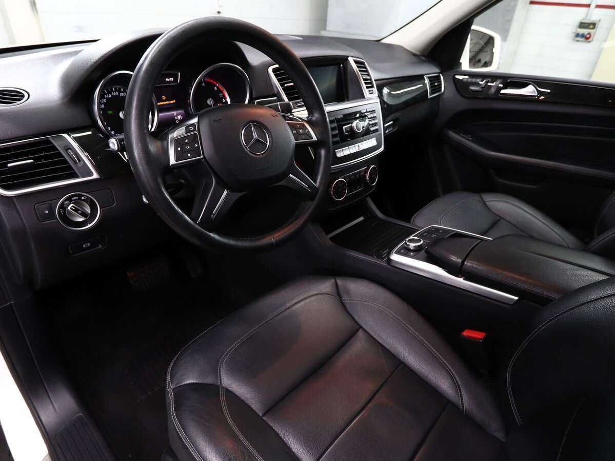 Mercedes-Benz M-Класс с пробегом — 2015 год. Фото: #7