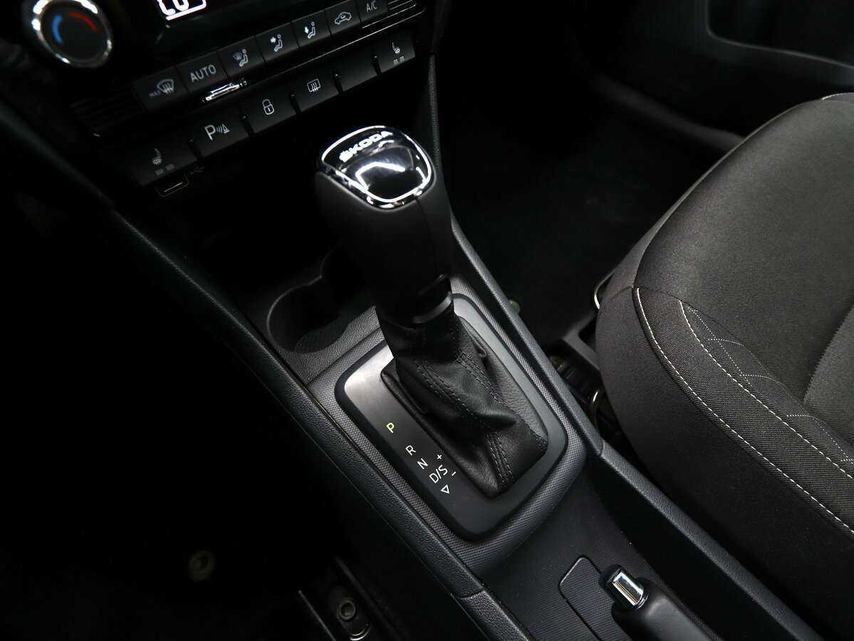 Skoda Rapid с пробегом — 2018 год. Фото: #17