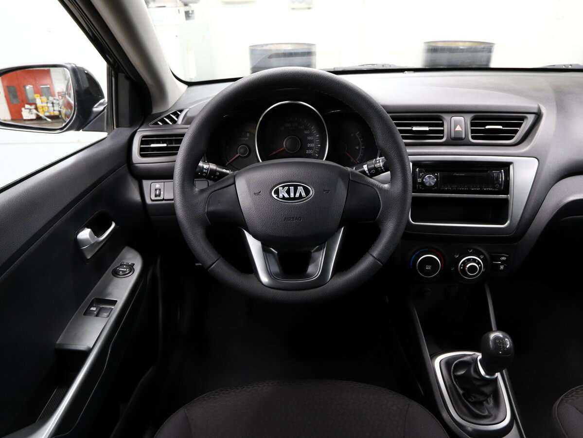 Kia Rio с пробегом — 2013 год. Фото: #15