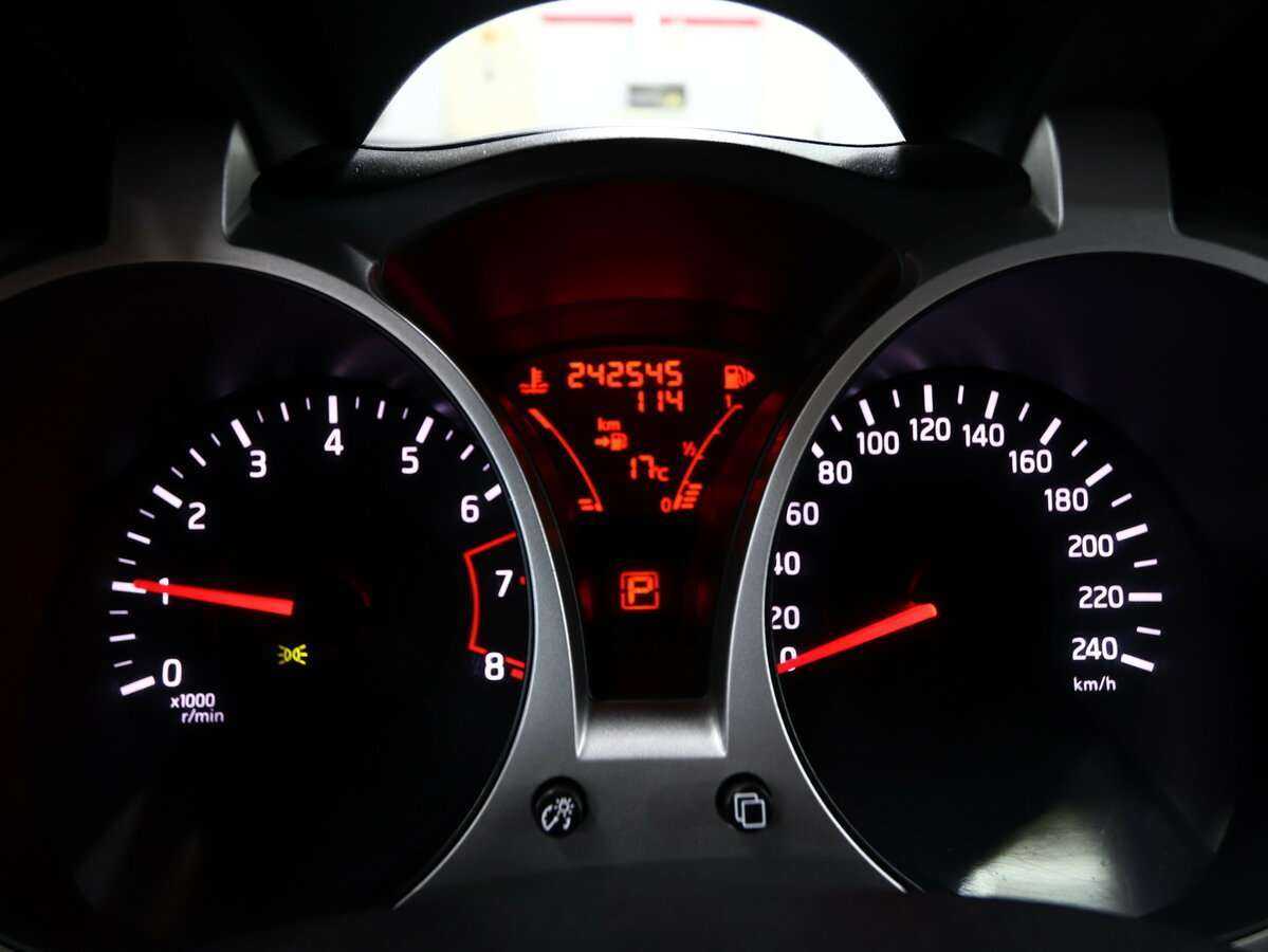 Nissan Juke с пробегом — 2012 год. Фото: #9