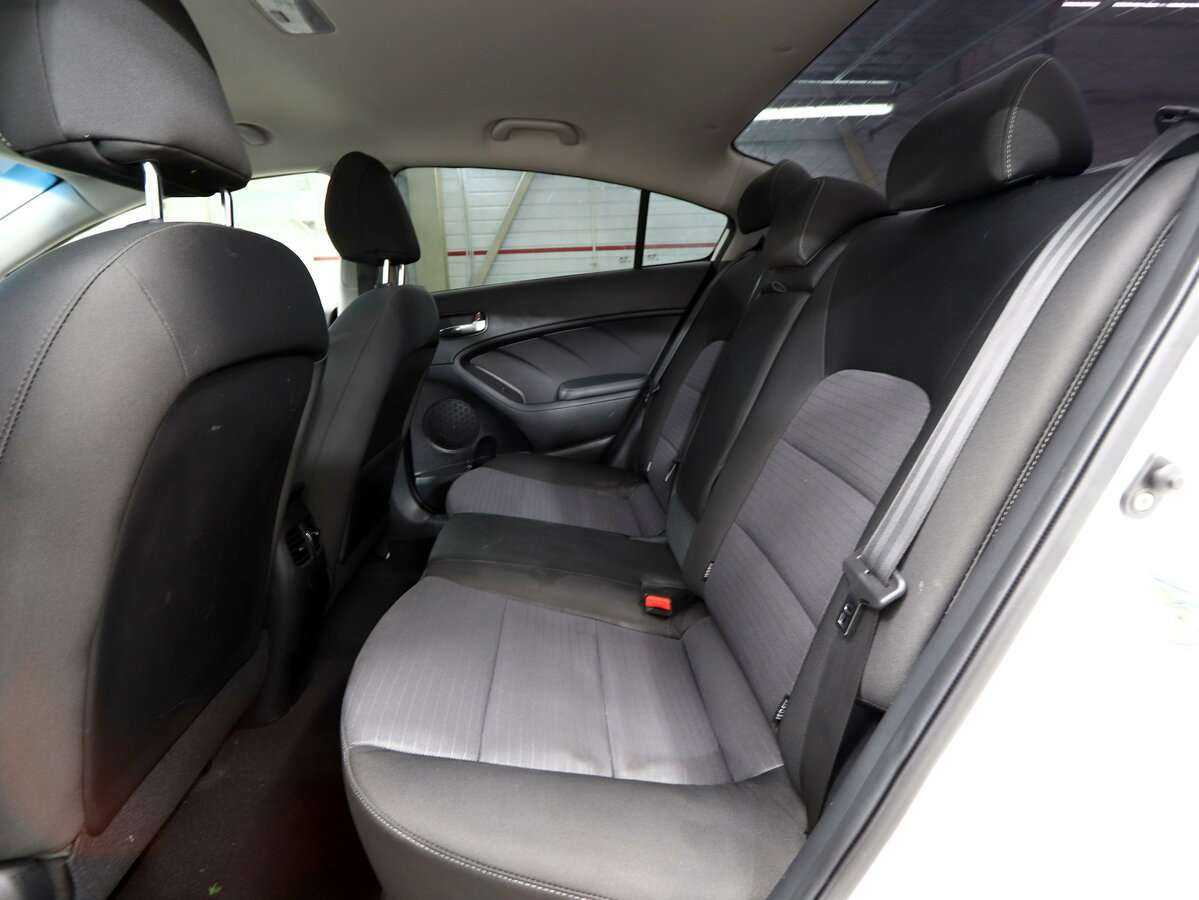 Kia Cerato с пробегом — 2018 год. Фото: #17