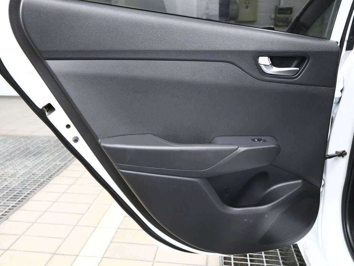 Hyundai Solaris с пробегом — 2020 год. Фото: #11