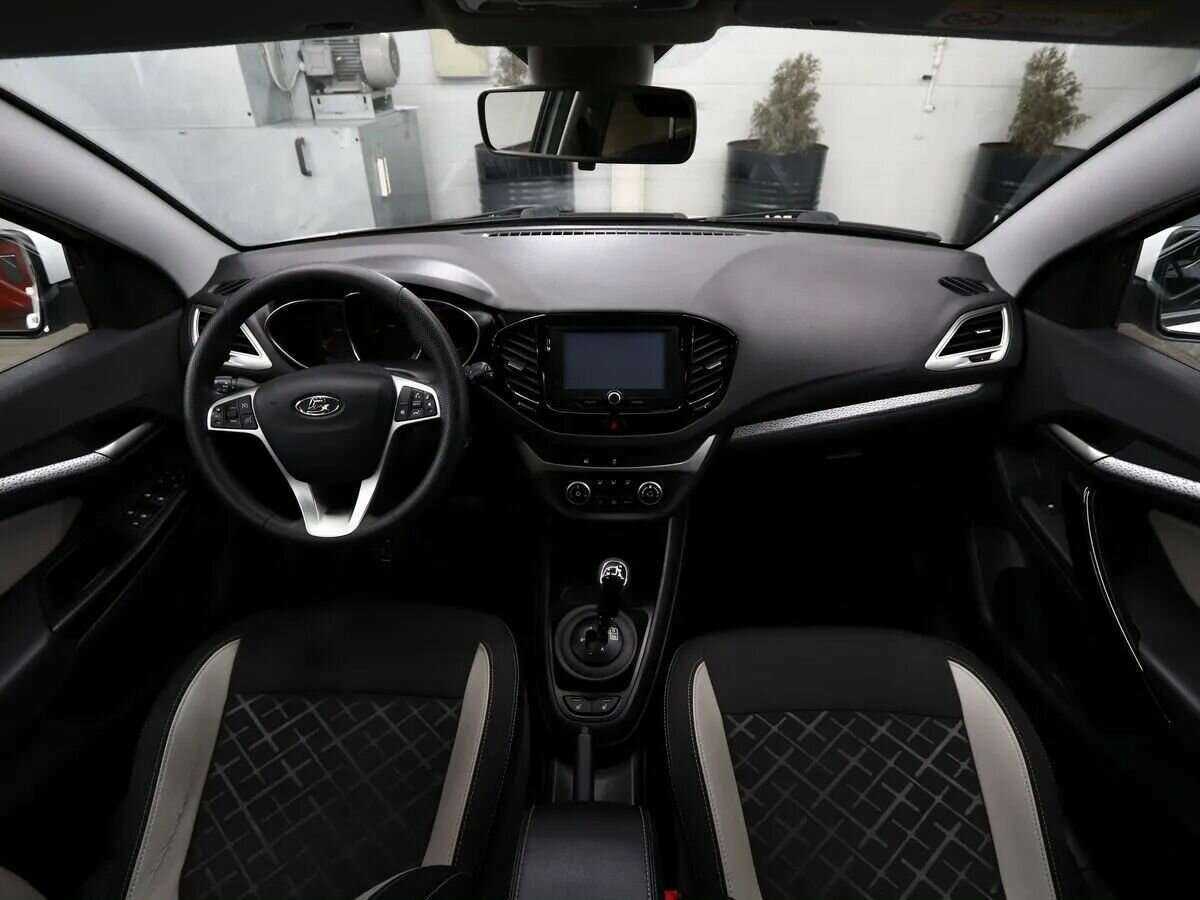 Lada (ВАЗ) Vesta с пробегом — 2018 год. Фото: #9