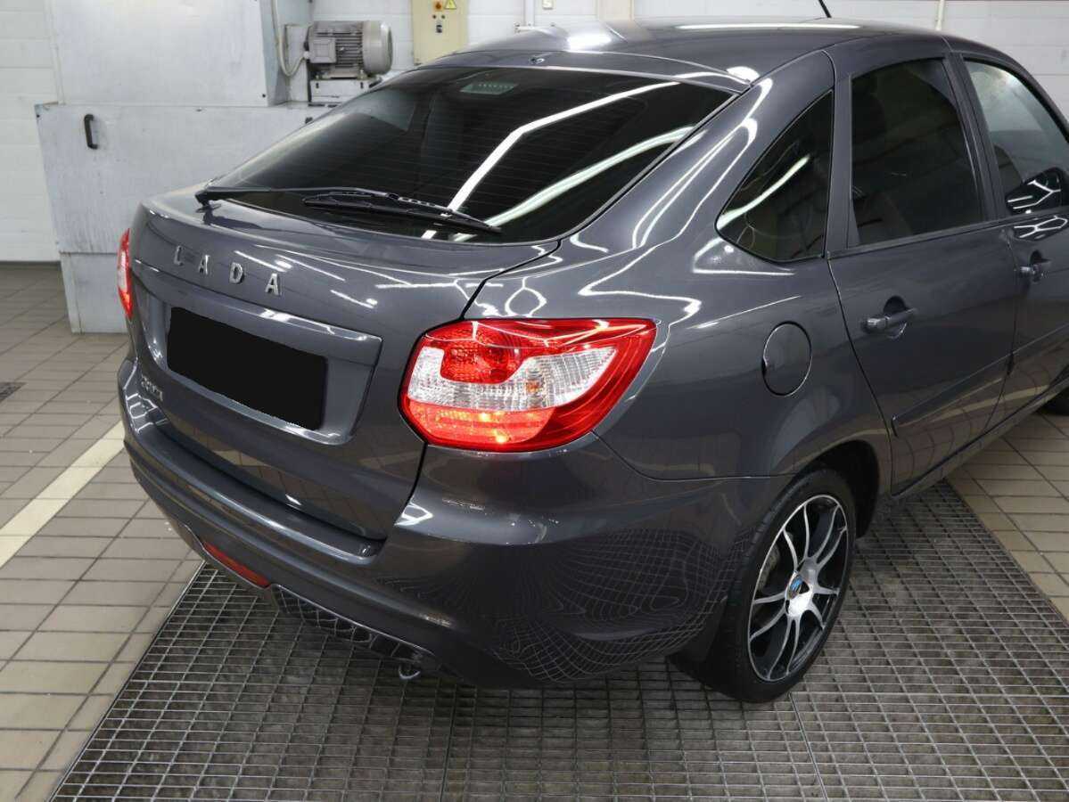 Lada (ВАЗ) Granta с пробегом — 2020 год. Фото: #4