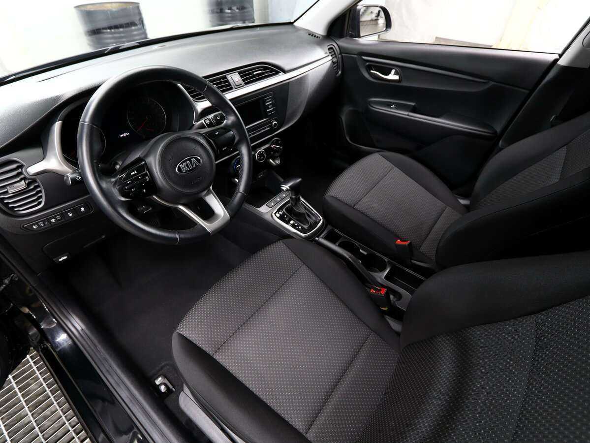 Kia Rio с пробегом — 2020 год. Фото: #6