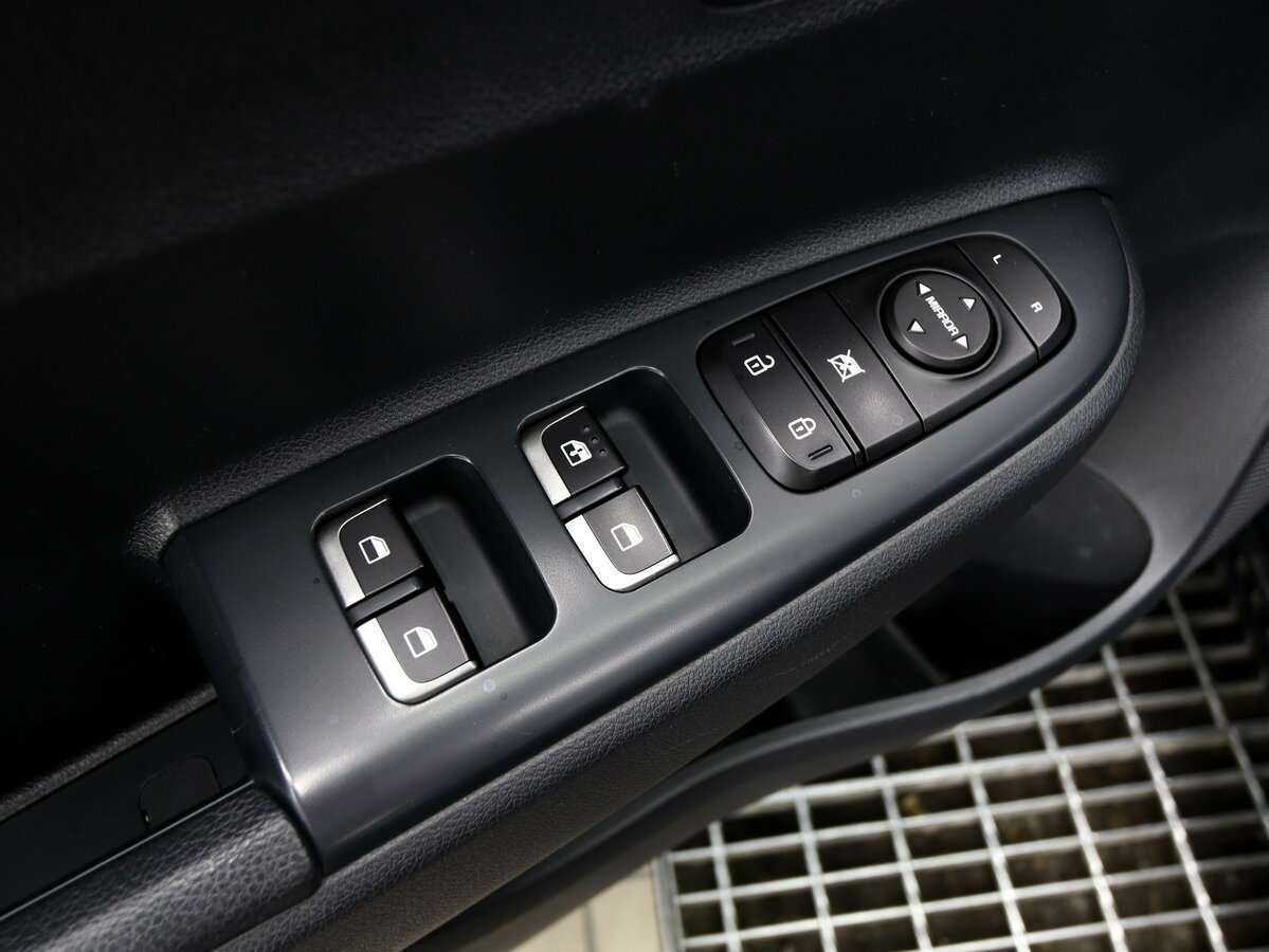 Kia Rio с пробегом — 2020 год. Фото: #15
