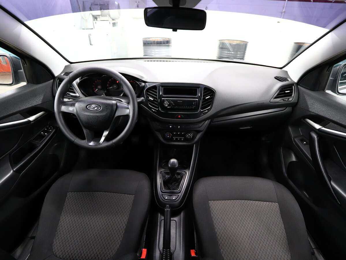 Lada (ВАЗ) Vesta с пробегом — 2018 год. Фото: #9