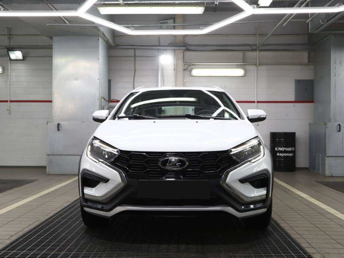 Lada (ВАЗ) Vesta с пробегом — 2023 год. Фото: #2