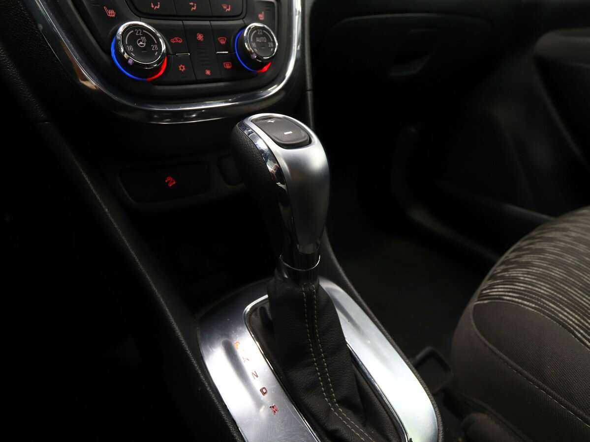 Opel Mokka с пробегом — 2013 год. Фото: #16