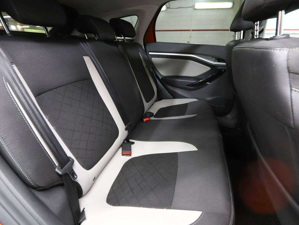 Lada (ВАЗ) Vesta с пробегом — 2021 год. Фото: #17