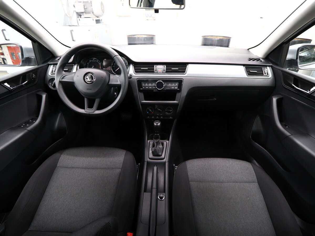 Skoda Rapid с пробегом — 2018 год. Фото: #6