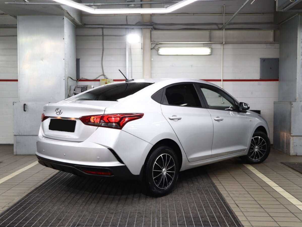 Hyundai Solaris с пробегом — 2021 год. Фото: #3