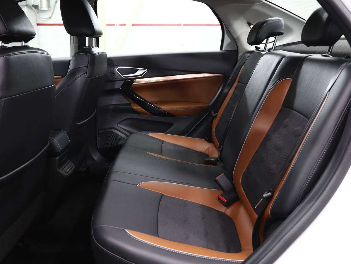 Lada (ВАЗ) Vesta с пробегом — 2024 год. Фото: #10