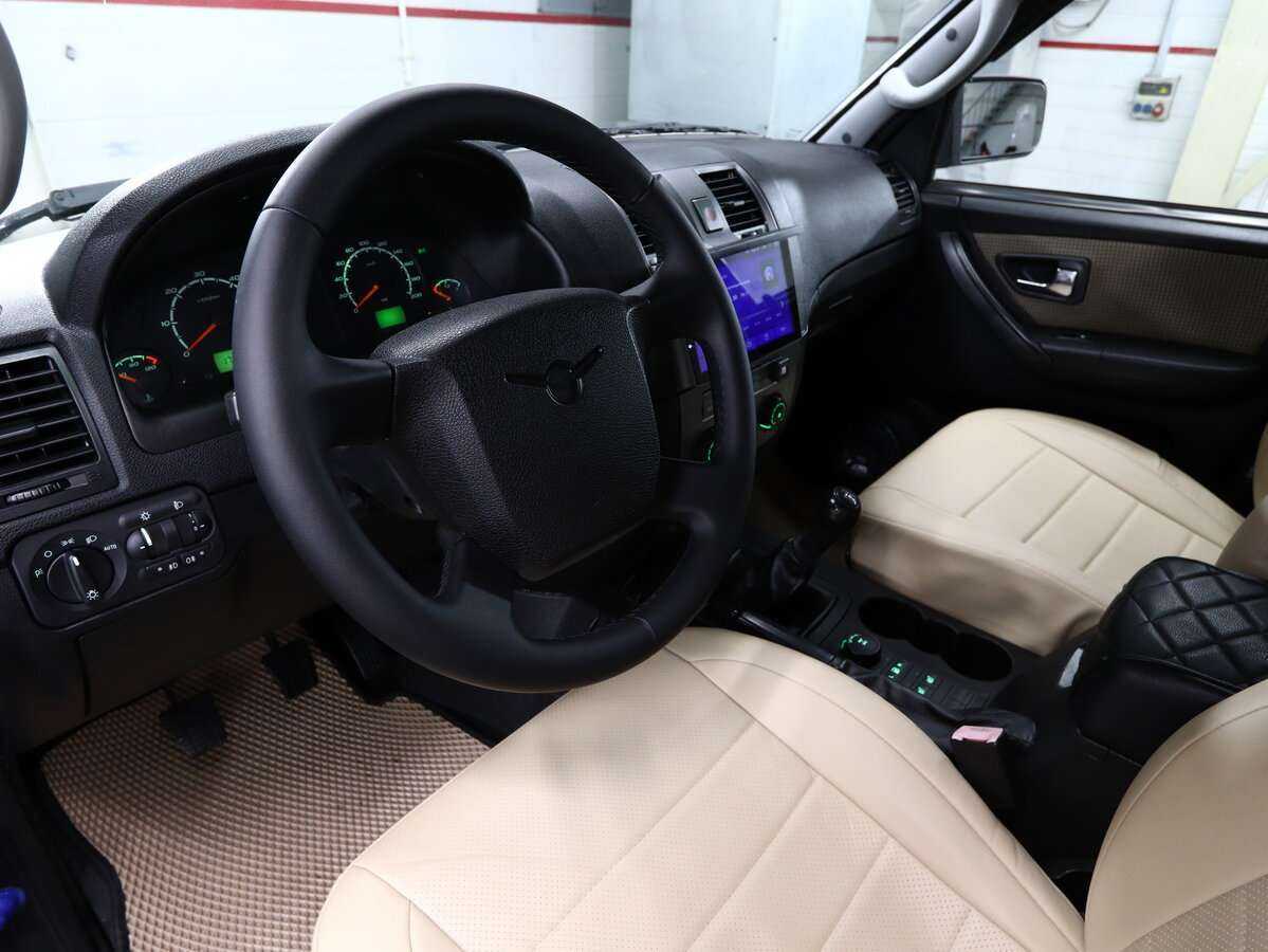 УАЗ Patriot с пробегом — 2014 год. Фото: #5