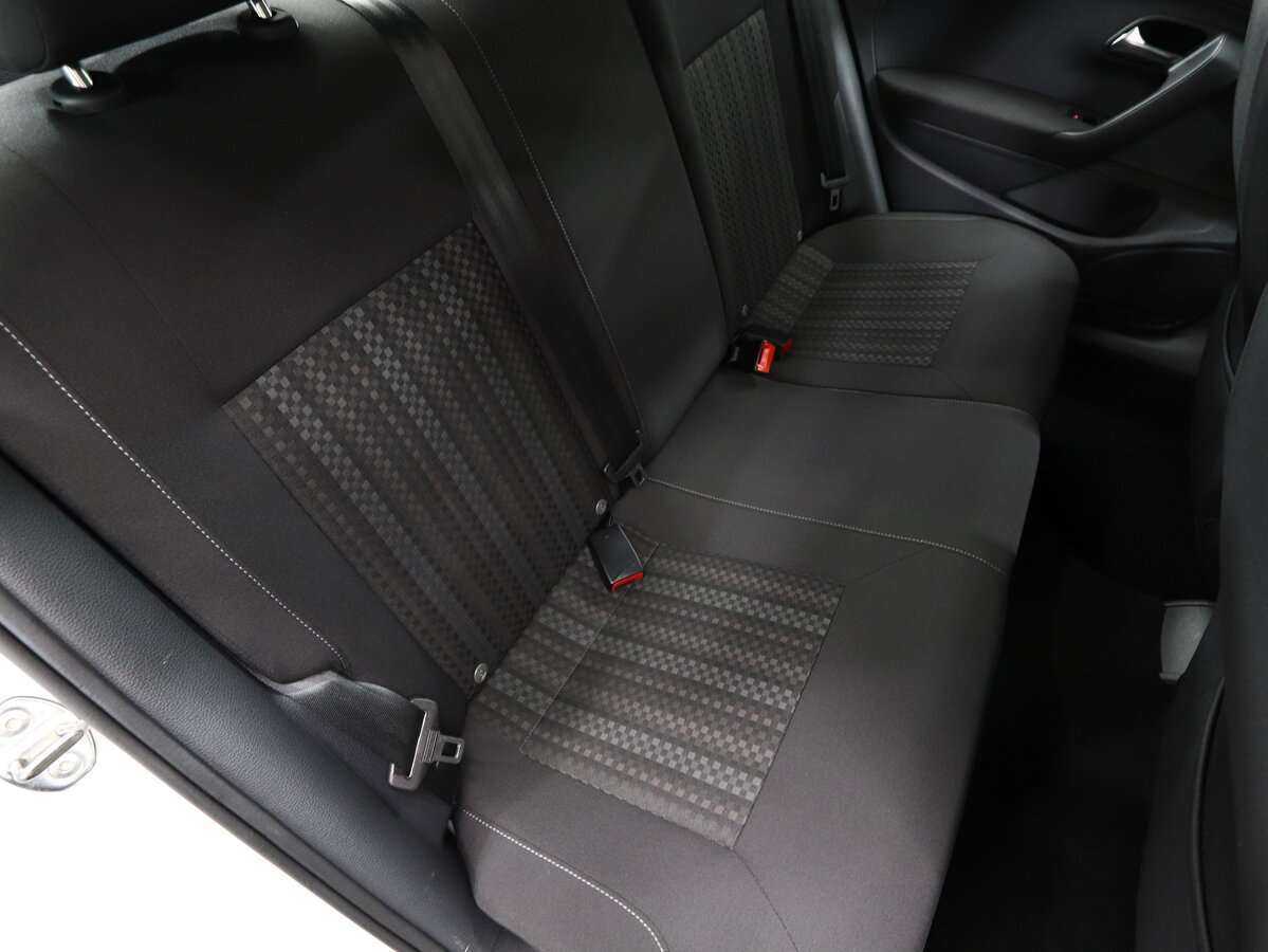 Volkswagen Polo с пробегом — 2019 год. Фото: #13