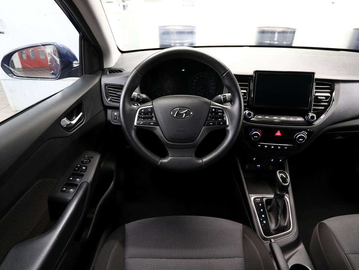 Hyundai Solaris с пробегом — 2022 год. Фото: #10