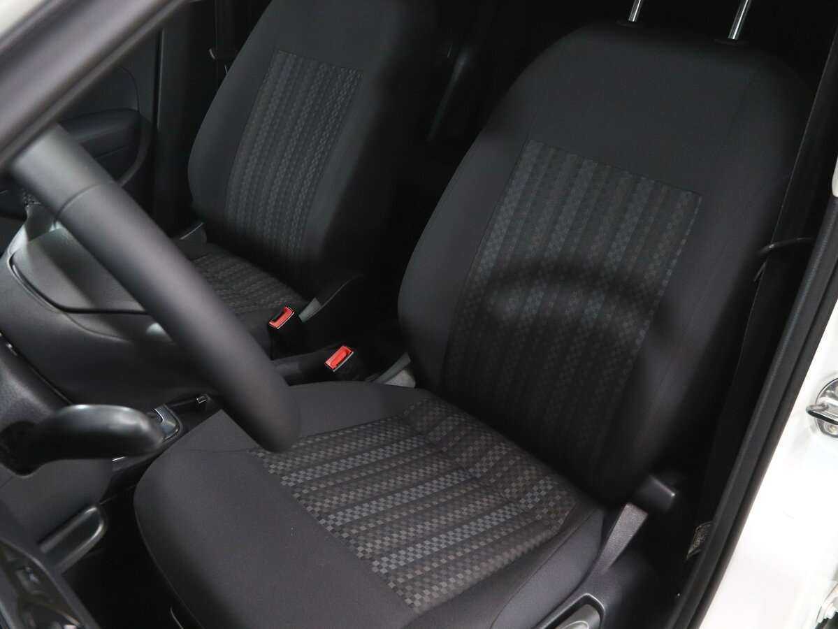 Volkswagen Polo с пробегом — 2017 год. Фото: #11