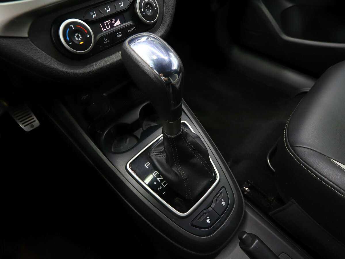 Lada (ВАЗ) Vesta с пробегом — 2020 год. Фото: #16